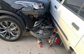 Cipin çarptığı motosikletin sürücüsü canını...