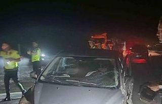 Cizre’de hafif ticari araç ile otomobil çarpıştı:...