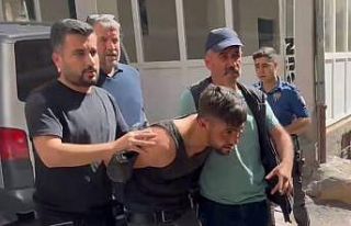 Çocuğu araçtan attı, aracı çalıp kaçtı