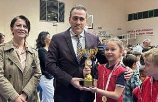 Çocuklar, ödüllerine kavuştu