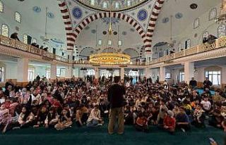 Çocuklara önemli uyarı: "Sosyal medyada görülen...