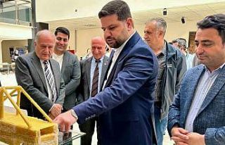 Çubuk makarnadan yapılan köprüler yarıştı