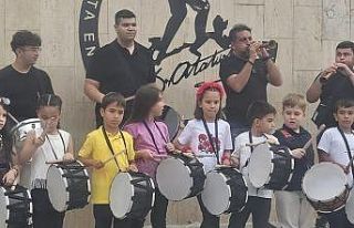 Davullu zurnalı okuma bayramı