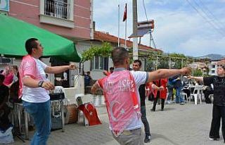 Demirci’de 5 genç için temsili askerlik eğlencesi...