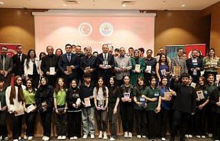 Dilovası’nda kitap okuma kültürü yaygınlaşıyor