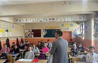 Diyadin’de eğitime kitap  desteği