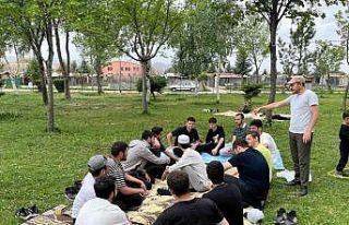 Diyanet Gençlik Merkezi’nden sınav öncesi moral...