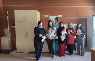 Doğal olan normal doğum farkındalık standı açıldı