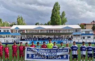 Dualar Savaş Hoca için