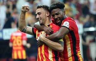 Duckens Nazon 7. golünü attı