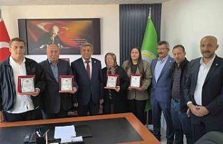 Dünya Çiftçiler Günü’nde genç ve yaşlı çiftçiler...