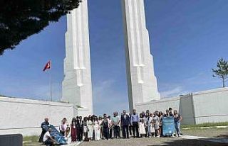 Dünyanın dört bir yanından gelen gençler Malazgirt’te...