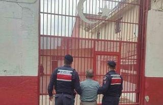 Efeler’de 11 yıl hapis cezası ile aranan şahıs...