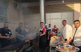 Ege’de düğün sezonu başladı, köfte yoğurmak...