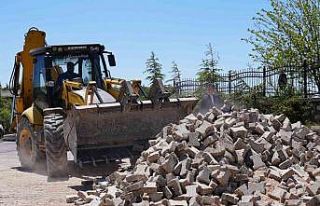 Elazığ’da bayram öncesi mezarlıklarda düzenleme