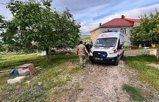 Elazığ’da traktörün altında kalan kişi yaralandı