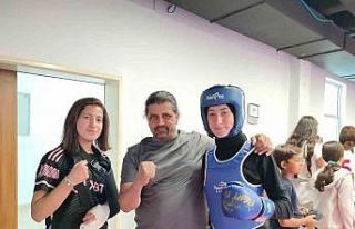 Elazığlı sporcular madalyaları topladı