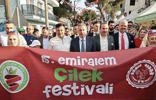 Emiralem Çilek Festivali’ne muhteşem başlangıç