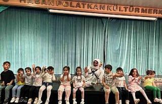 Engelsiz Kreş’te tiyatro mutluluğu