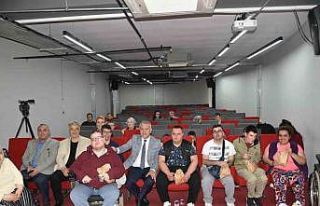 ‘Engelsiz Perde, Sınırsız Sanat’ programı