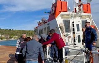 Erdek’te fırtınaya rağmen hasta tahliyesi gerçekleştirildi