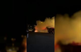 Ereğli’de seyir halindeki tır alev aldı