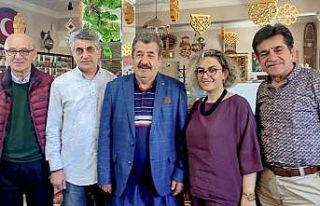 Ersander kolları yeniden sıvadı