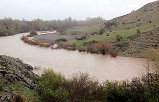 Erzincan’da Karasu ve Fırat Nehri’nin debisi...