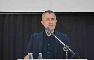 Esenyurt Merkez Kapalı Yüzme Havuzu hizmete açıldı