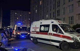 Esenyurt’ta yangın sırasında panik yapan kadın...