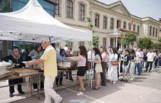 Eski mezunlar pilav gününde buluştu