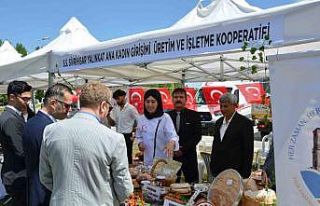 Eskişehir’de yöresel lezzetler stantları büyük...