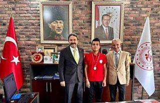 Eskişehir’den şampiyonluk yükseldi