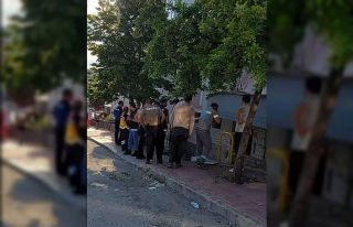 Evin mutfağında çıkan yangın paniğe neden oldu