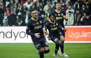 Fenerbahçe - Beşiktaş derbisinin golleri yabancılardan