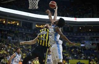 Fenerbahçe seride 1-0 öne geçti