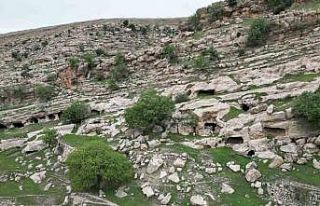 Gabar Dağı etekleri turizme göz kırpıyor