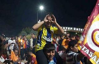 Galatasaray’ın şampiyonluğu Gaziantep’te davul,...