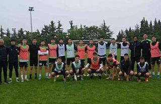 Genç Horozlar son 16 turunda 1923 Mustafa Kemal Paşa...