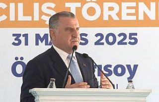 Gençlik ve Spor Bakanı Osman Aşkın Bak: