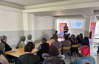 Gerze’de 104 anneye uyuşturucuyla mücadele eğitimi