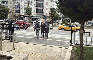 Göçmen taşıyan tır şoförlerinden biri tutuklandı