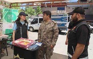 Hakkari’de "En İyi Narkotik Polisi: Anne"...