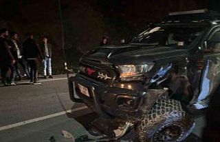 Hakkari’de iki araç kafa kafaya çarpıştı: 8...