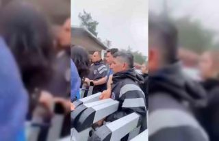 Hayvan barınağında gergin anlar