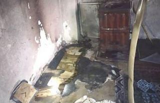 Hisarcık’ta çıkan yangında alzaymır hastası...