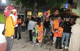 Hisarcık’ta Galatasaray taraftarları şampiyonluğu...
