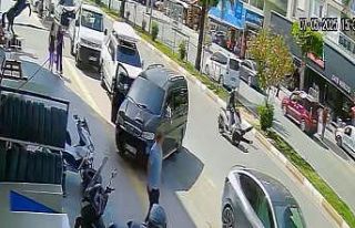 Huzurevi sakinine motosiklet çarptı