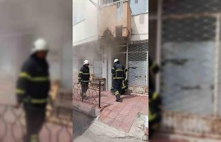 İmalathanede çıkan yangında 25 kilo kahve ve kavurma...