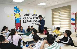 İngilizce konuşma kulübü ’Hello Mersin’ yaygınlaşıyor